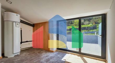 Residential - Single Family Home - T3 - Mafamude e Vilar do Paraíso, Vila Nova de Gaia - PT