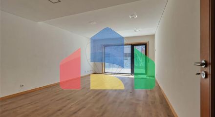 Residential - Single Family Home - T3 - Mafamude e Vilar do Paraíso, Vila Nova de Gaia - PT