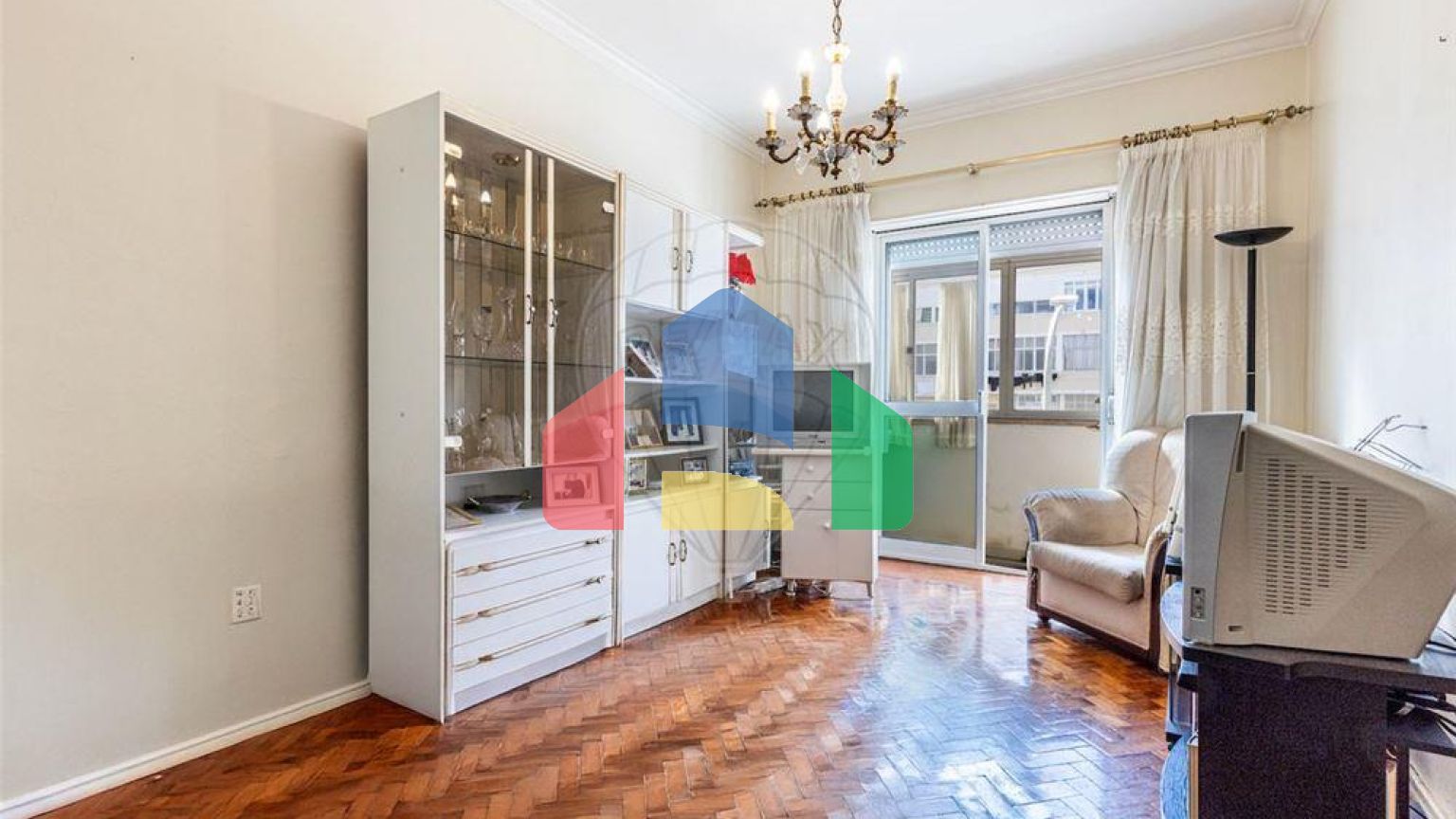 Residential - Condo/Apartment - T2 - Águas Livres, Amadora - PT