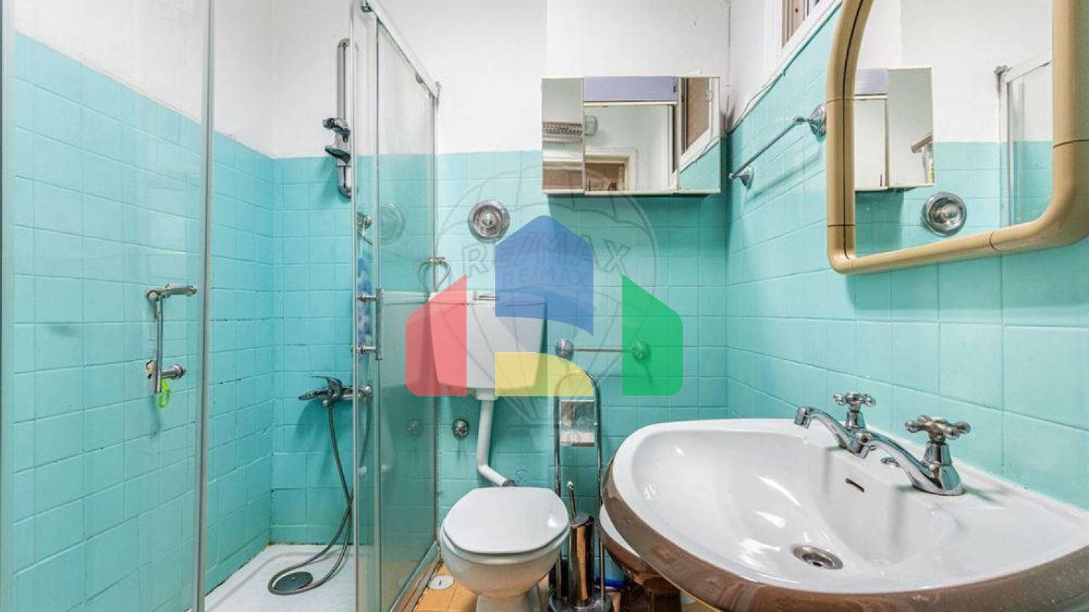 Residential - Condo/Apartment - T2 - Águas Livres, Amadora - PT