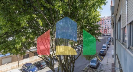Residential - Condo/Apartment - T2 - Águas Livres, Amadora - PT