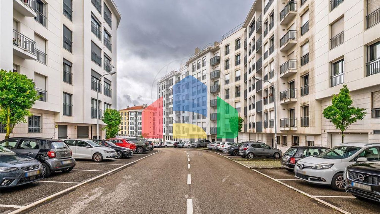 Residential - Condo/Apartment - T2 - Águas Livres, Amadora - PT