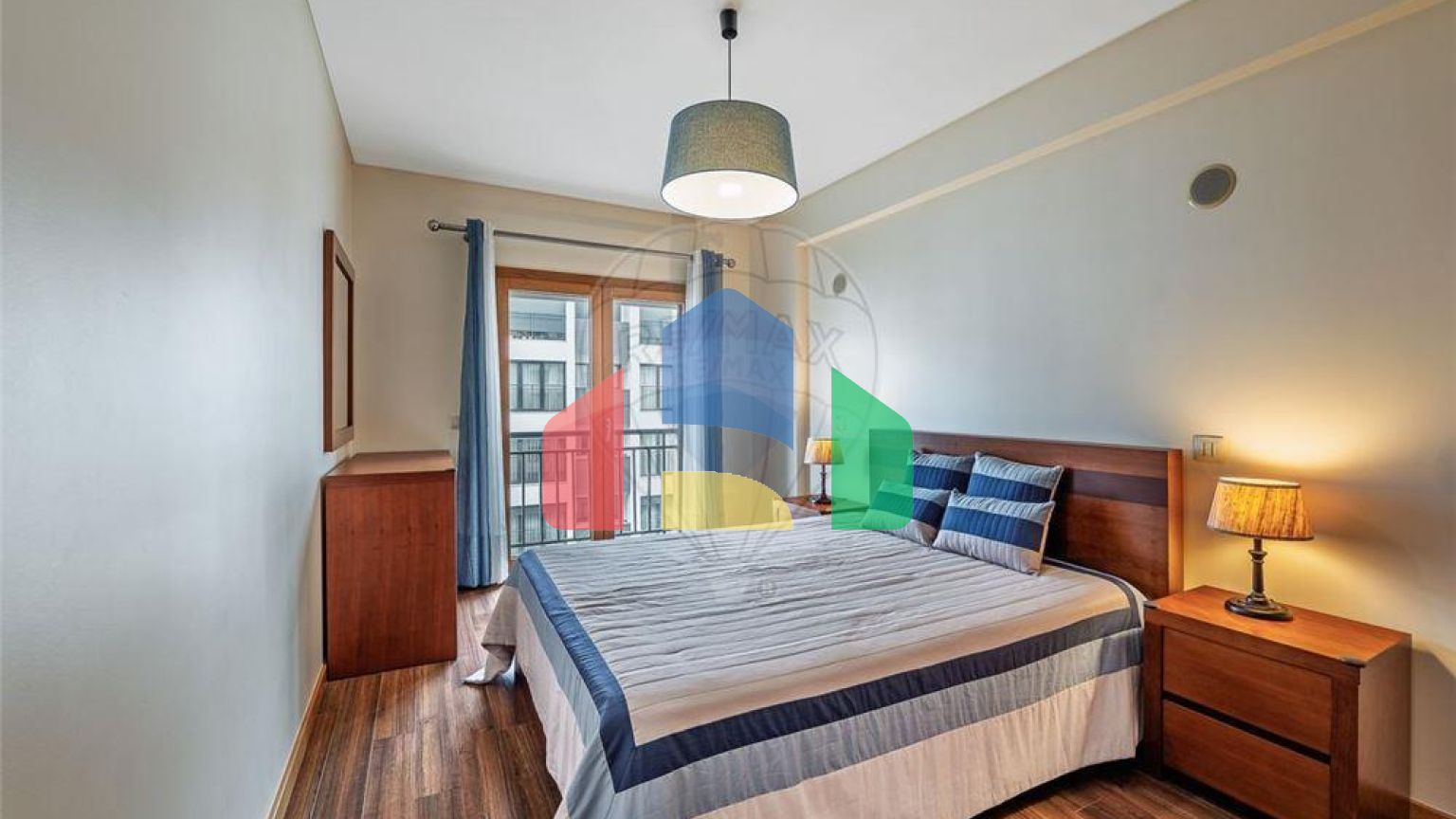 Residential - Condo/Apartment - T2 - Águas Livres, Amadora - PT