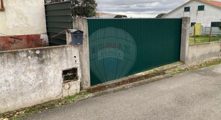 Residential - Single Family Home - T3 - São Miguel do Rio Torto e Rossio ao Sul do Tejo, Abrantes - PT