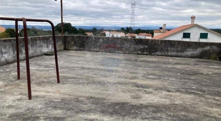 Residential - Single Family Home - T3 - São Miguel do Rio Torto e Rossio ao Sul do Tejo, Abrantes - PT