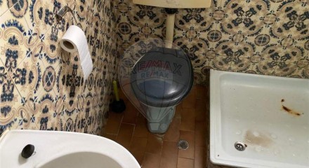 Residential - Single Family Home - T3 - São Miguel do Rio Torto e Rossio ao Sul do Tejo, Abrantes - PT