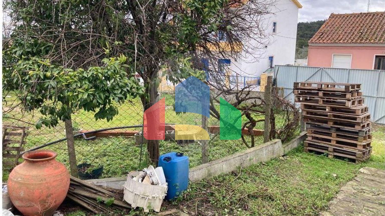 Residential - Single Family Home - T3 - São Miguel do Rio Torto e Rossio ao Sul do Tejo, Abrantes - PT