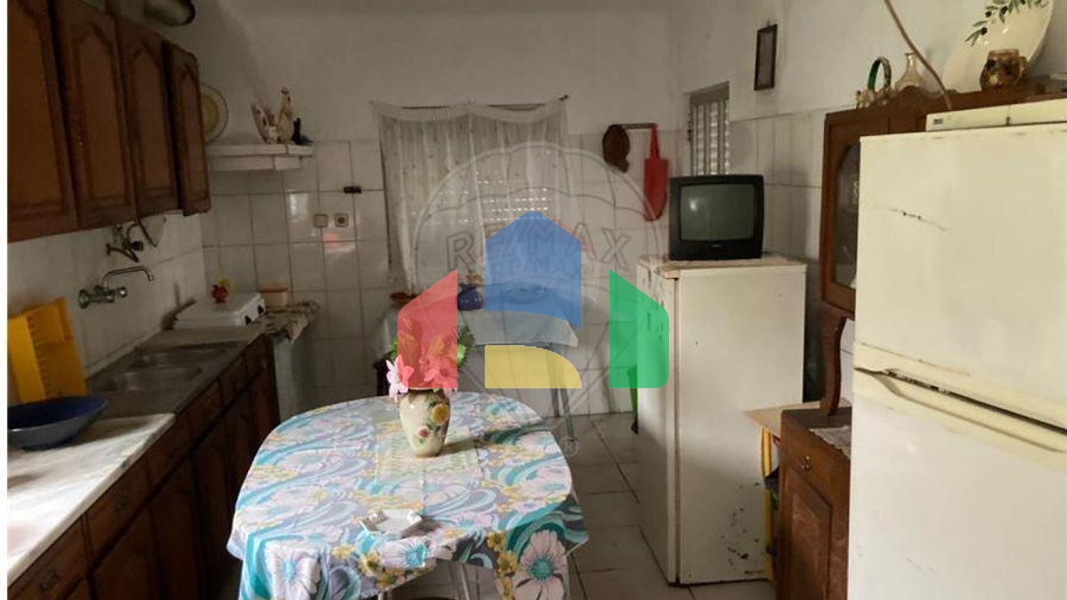 Residential - Single Family Home - T3 - São Miguel do Rio Torto e Rossio ao Sul do Tejo, Abrantes - PT