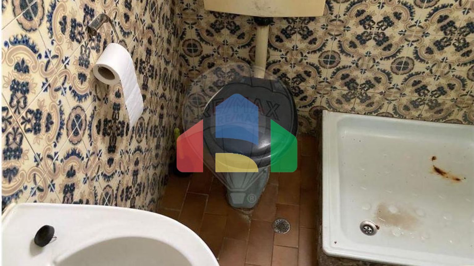 Residential - Single Family Home - T3 - São Miguel do Rio Torto e Rossio ao Sul do Tejo, Abrantes - PT