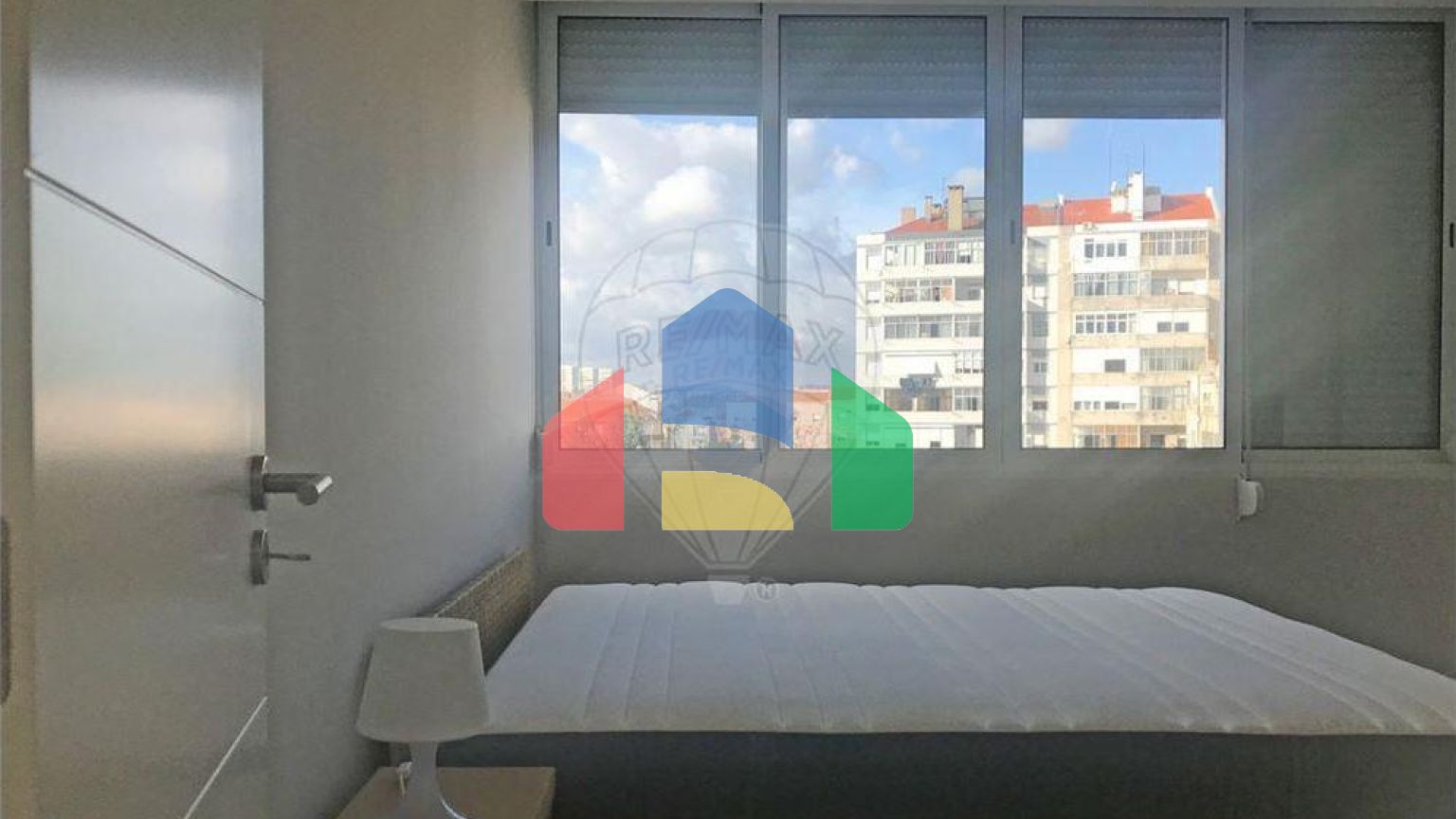 Residential - Condo/Apartment - T2 - Parque das Nações, Lisbon - PT