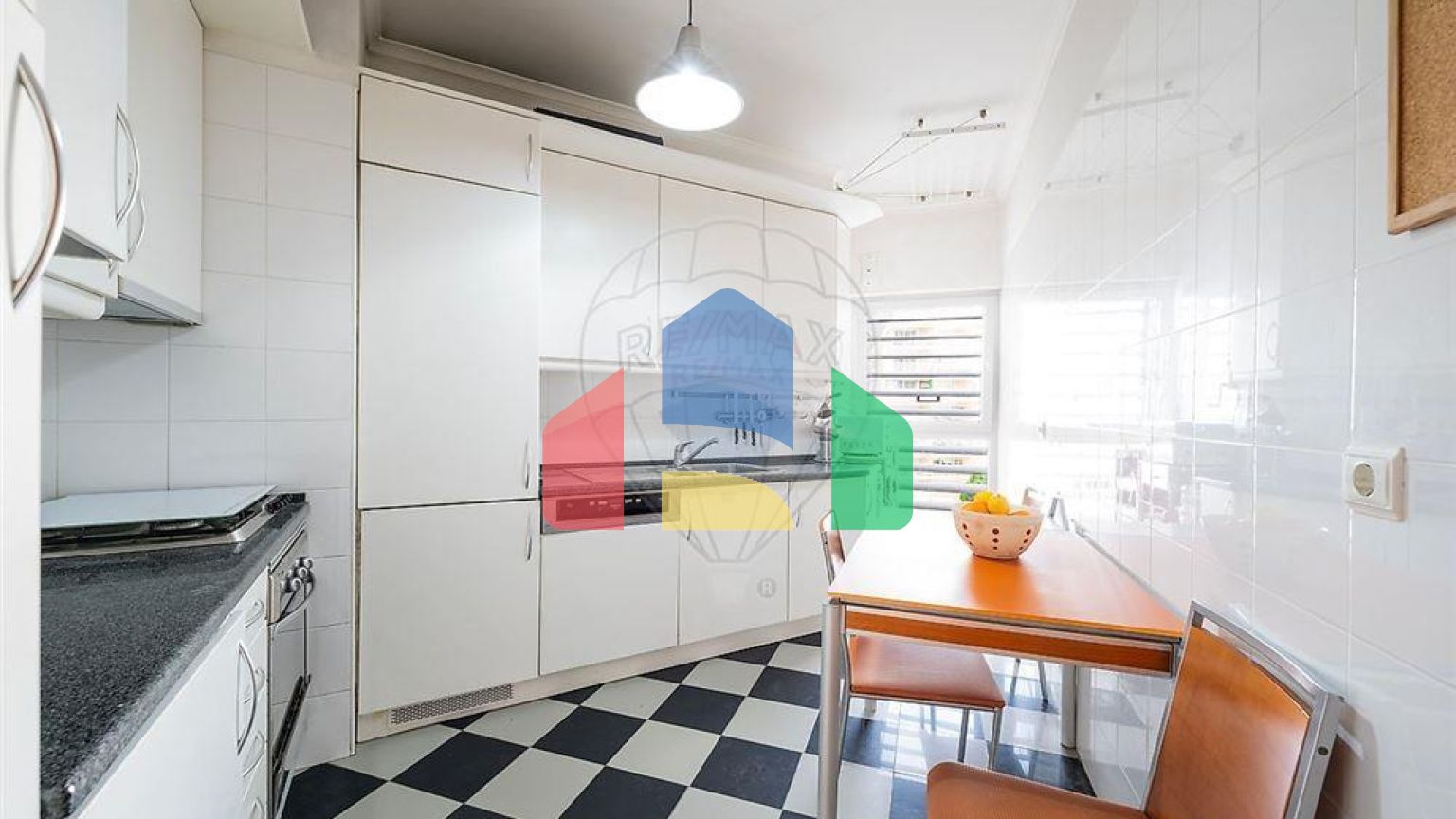 Residential - Condo/Apartment - T2 - Parque das Nações, Lisbon - PT