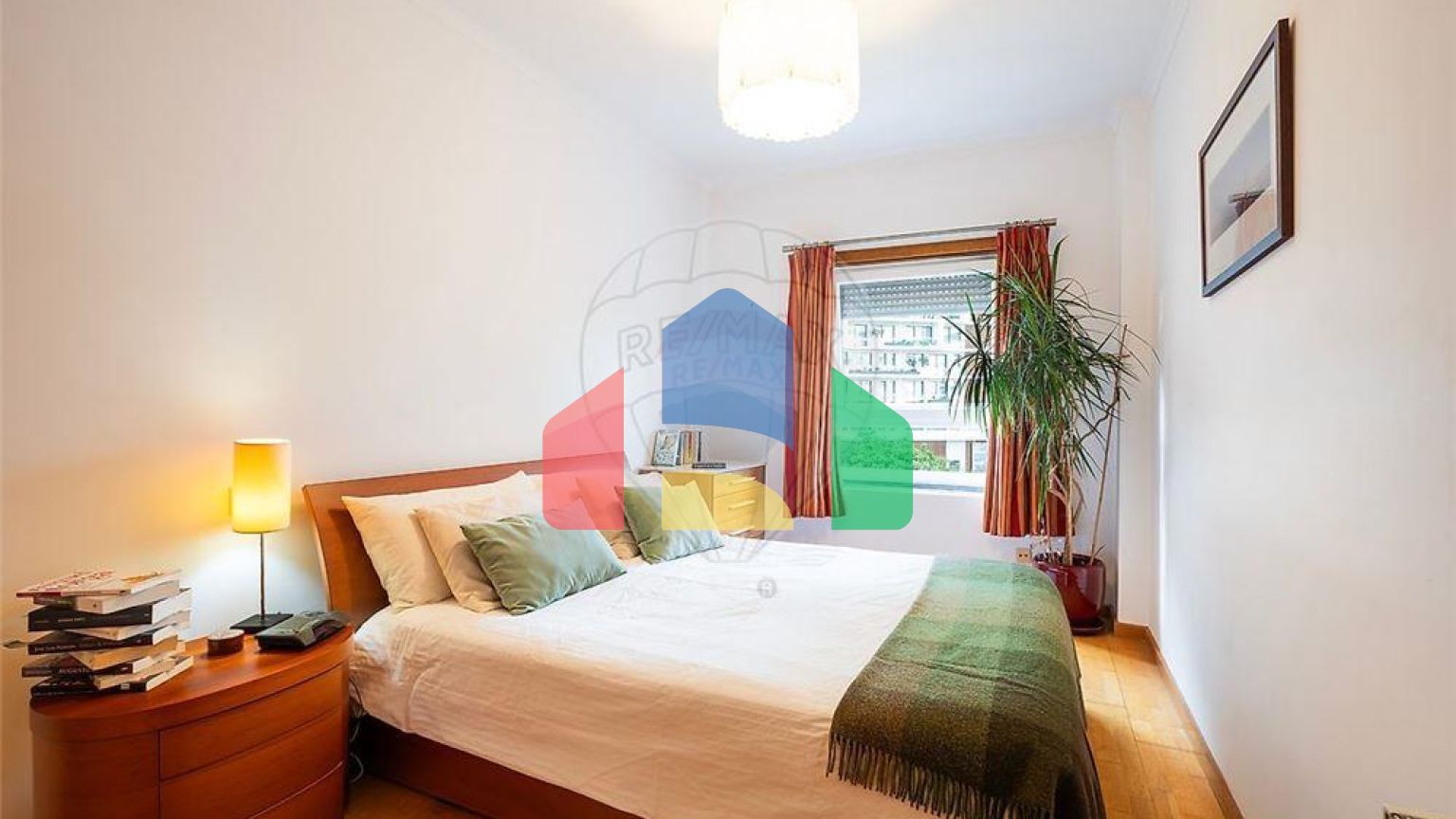 Residential - Condo/Apartment - T2 - Parque das Nações, Lisbon - PT