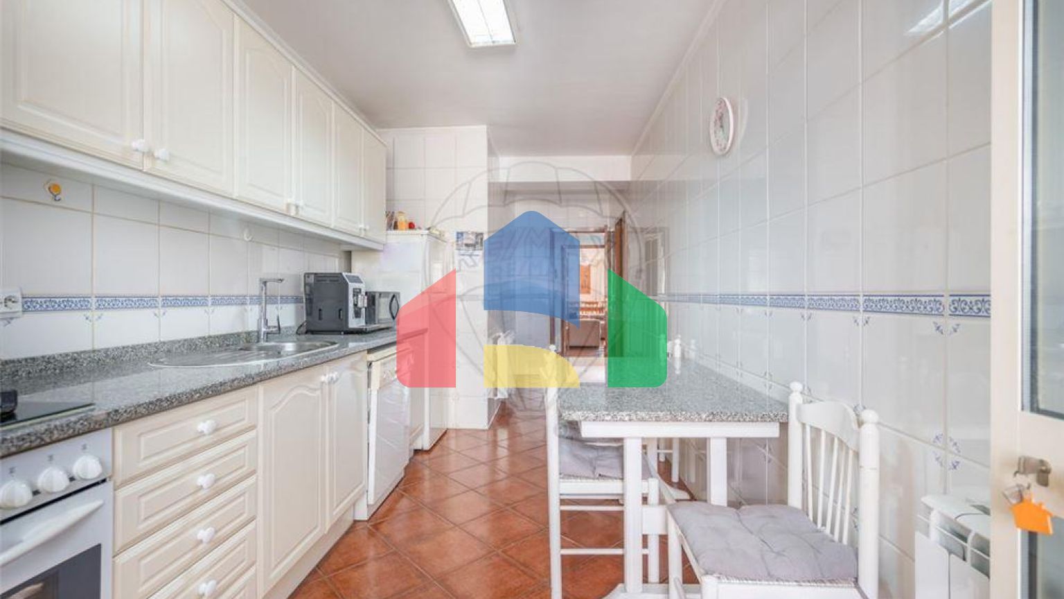 Residential - Condo/Apartment - T3 - Póvoa de Lanhoso (Nossa Senhora do Amparo), Povoa de Lanhoso - PT