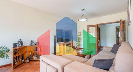 Residential - Condo/Apartment - T3 - Póvoa de Lanhoso (Nossa Senhora do Amparo), Povoa de Lanhoso - PT