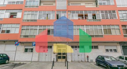 Residential - Condo/Apartment - T2 - Mina de Água, Amadora - PT