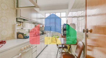 Residential - Condo/Apartment - T2 - Mina de Água, Amadora - PT