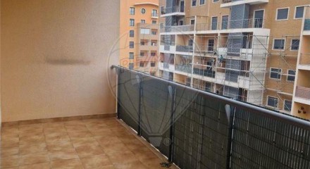 Residential - Condo/Apartment - T3 - Mina de Água, Amadora - PT