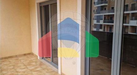 Residential - Condo/Apartment - T3 - Mina de Água, Amadora - PT
