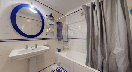 Residential - Condo/Apartment - T4 - Bonfim, Oporto - PT