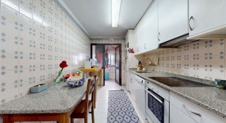 Residential - Condo/Apartment - T4 - Bonfim, Oporto - PT