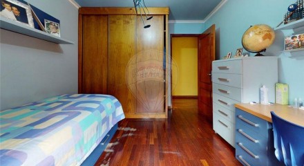 Residential - Condo/Apartment - T4 - Bonfim, Oporto - PT