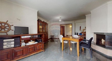 Residential - Condo/Apartment - T4 - Bonfim, Oporto - PT
