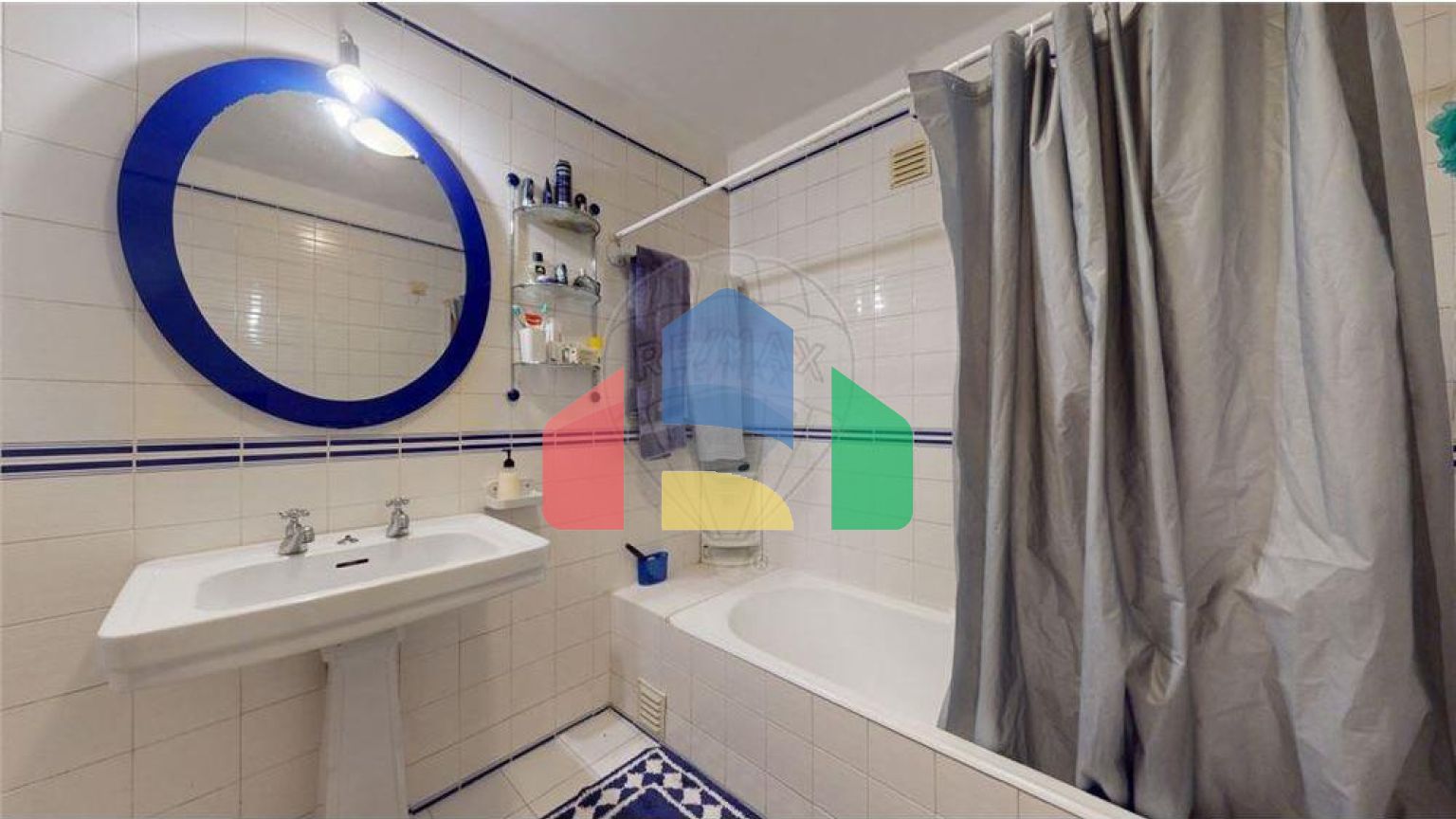 Residential - Condo/Apartment - T4 - Bonfim, Oporto - PT