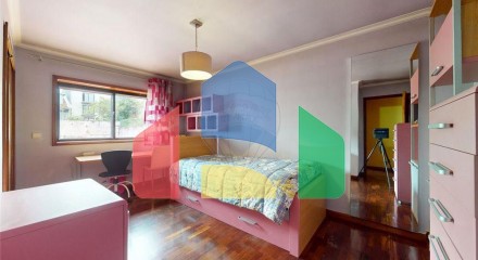 Residential - Condo/Apartment - T4 - Bonfim, Oporto - PT