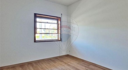 Residential - Condo/Apartment - T1 - Bonfim, Oporto - PT