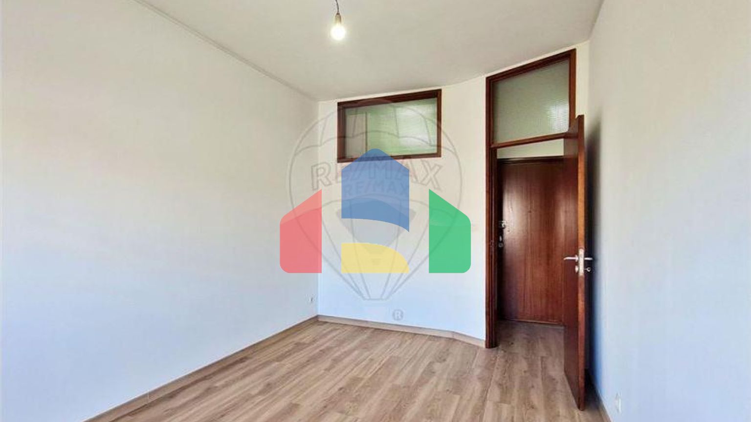 Residential - Condo/Apartment - T1 - Bonfim, Oporto - PT