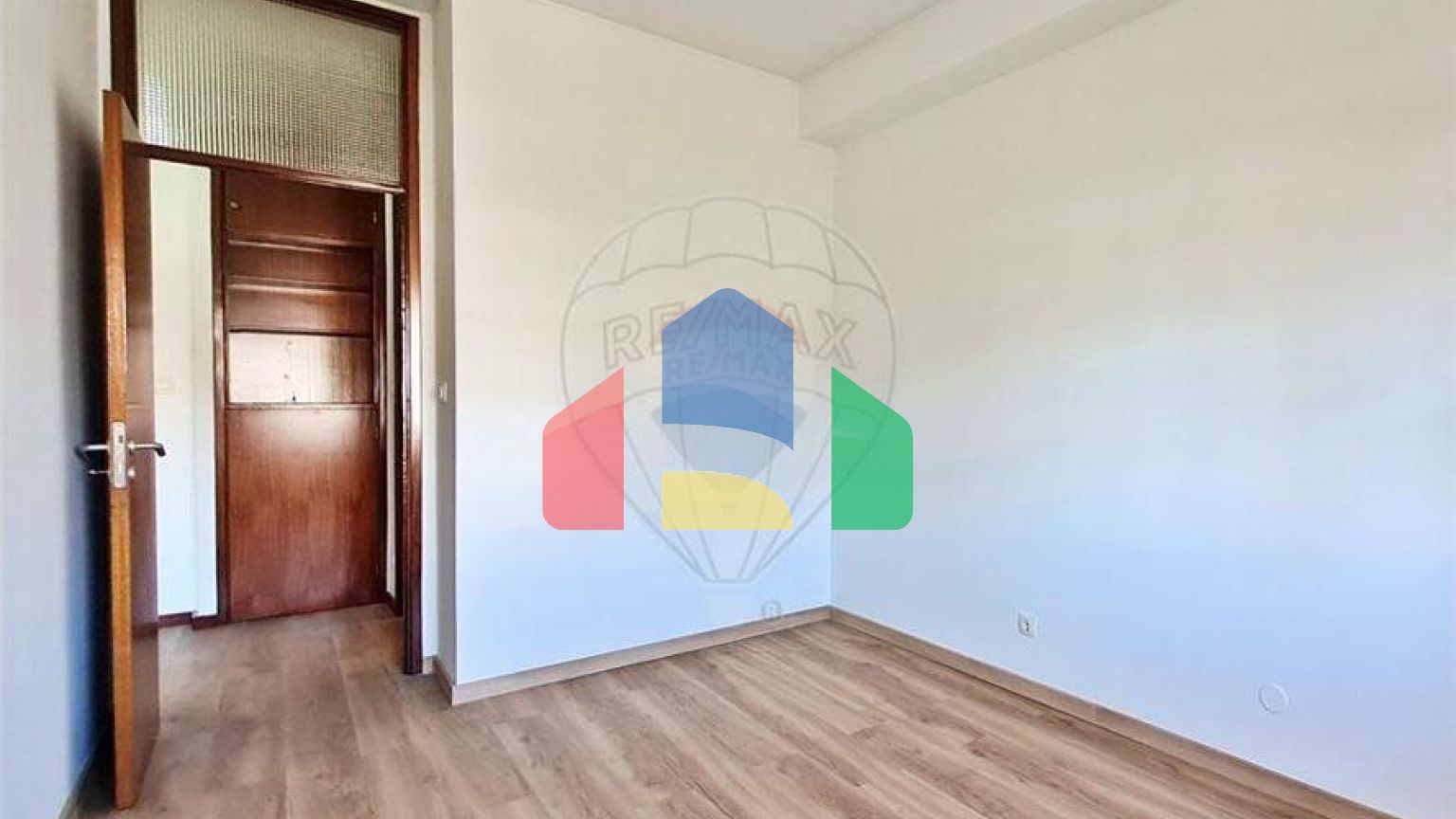 Residential - Condo/Apartment - T1 - Bonfim, Oporto - PT