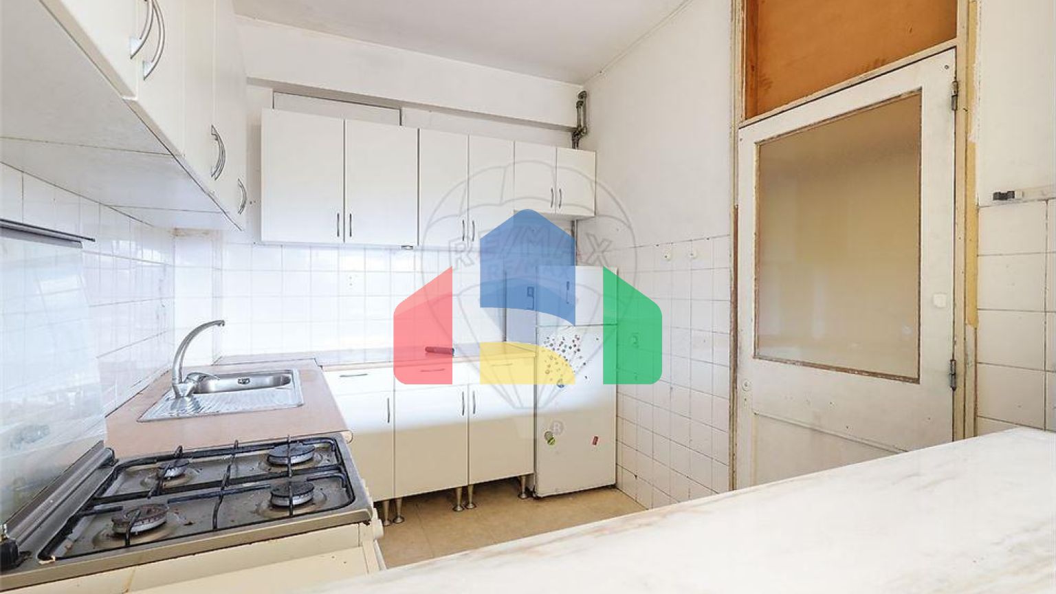 Residential - Condo/Apartment - T3 - Bonfim, Oporto - PT