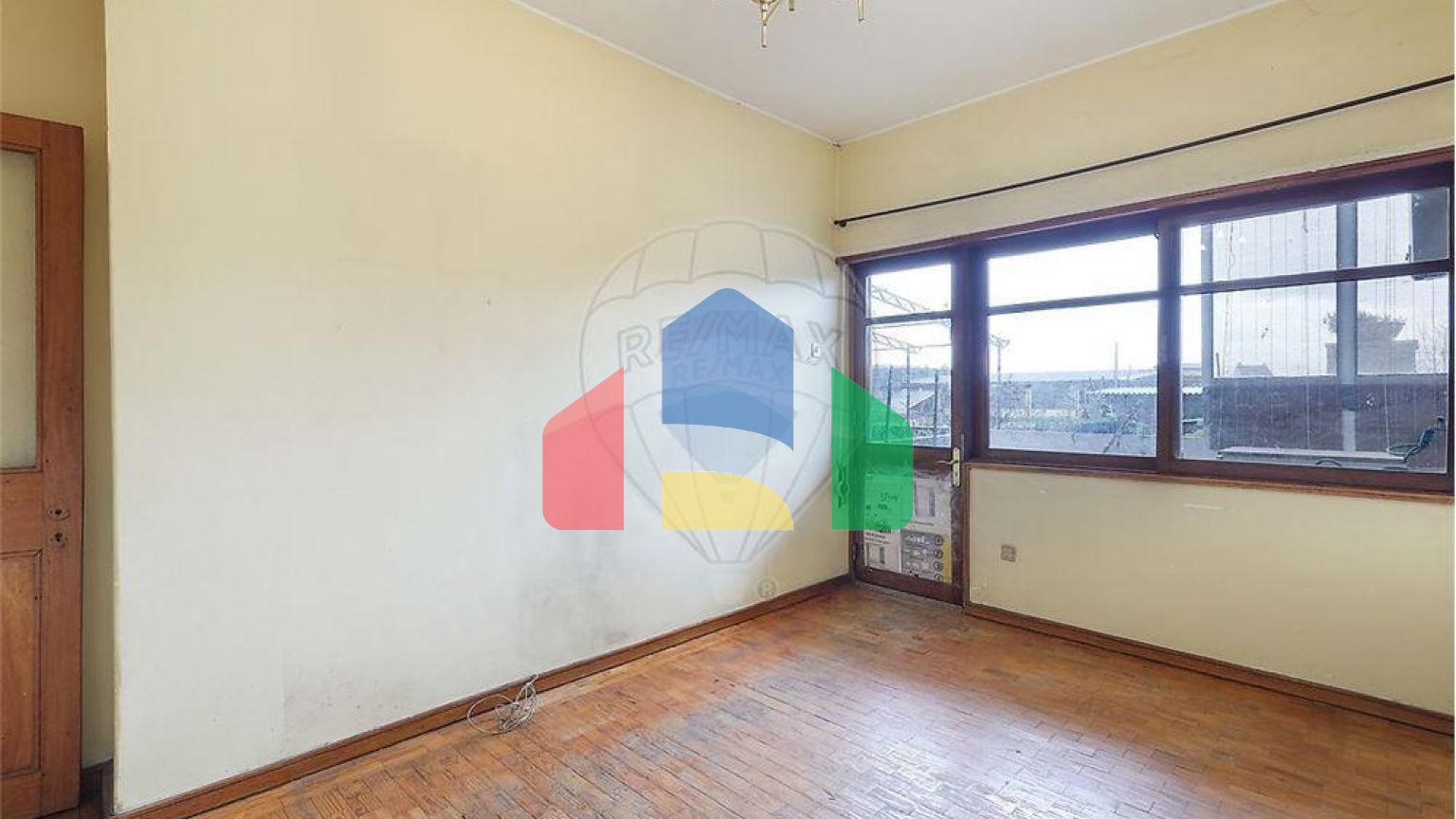 Residential - Condo/Apartment - T3 - Bonfim, Oporto - PT