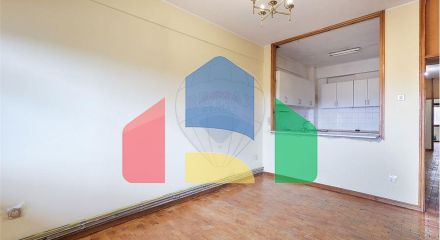 Residential - Condo/Apartment - T3 - Bonfim, Oporto - PT