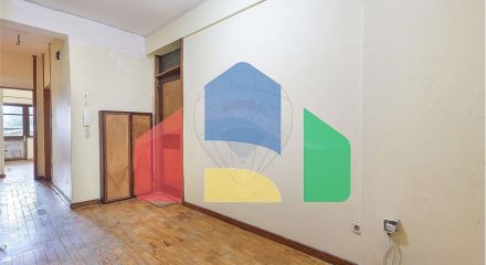 Residential - Condo/Apartment - T3 - Bonfim, Oporto - PT