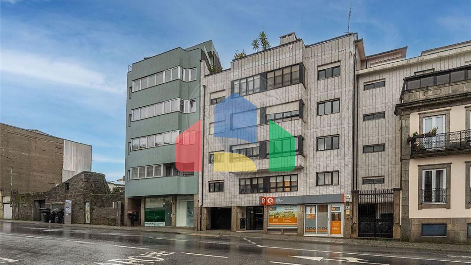 Residential - Condo/Apartment - T1 - Bonfim, Oporto - PT