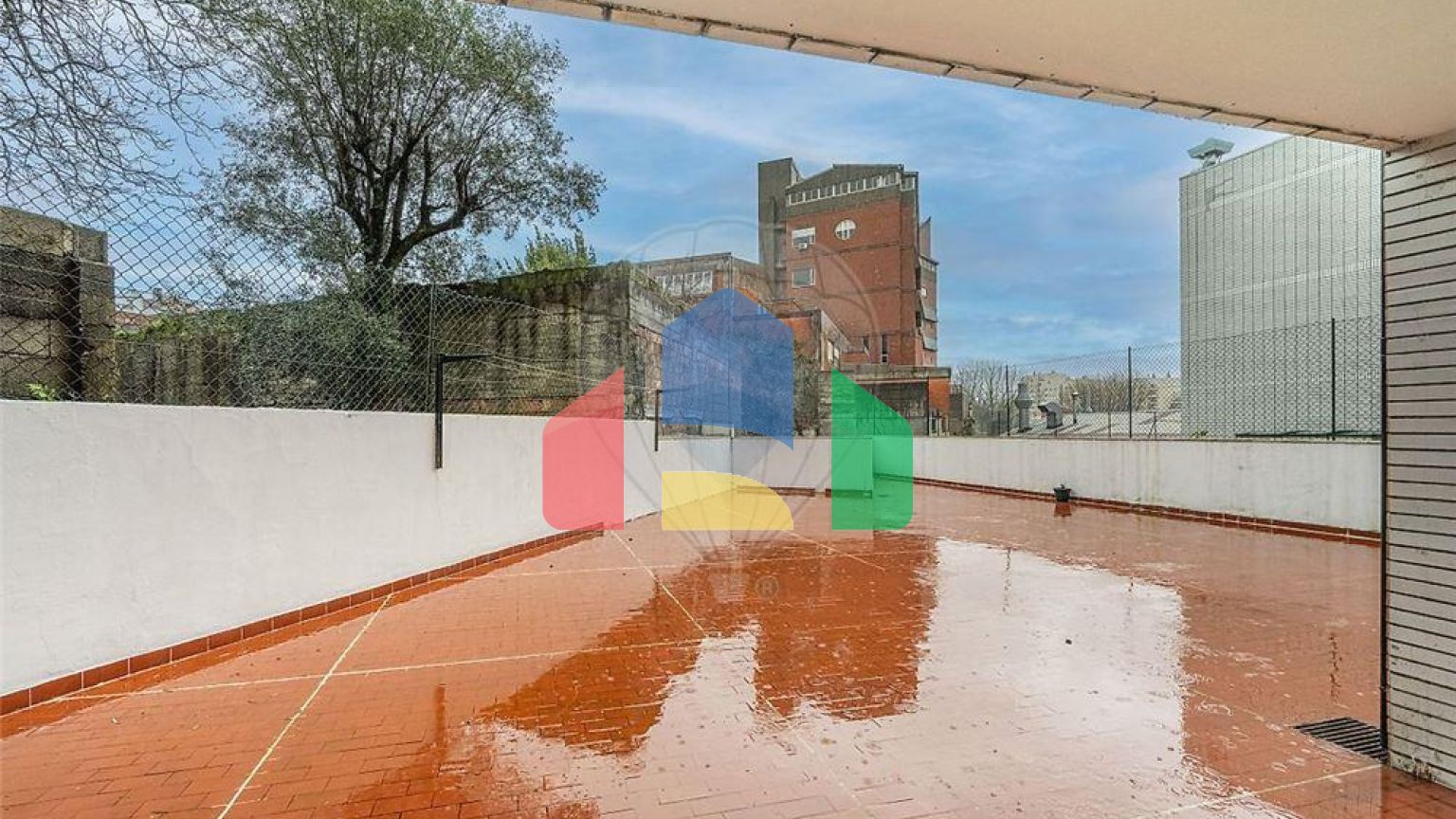 Residential - Condo/Apartment - T1 - Bonfim, Oporto - PT