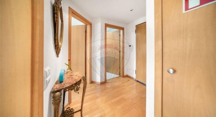 Residential - Condo/Apartment - T1 - Areeiro, Lisbon - PT