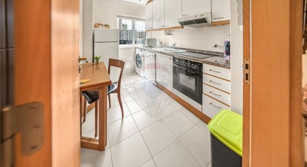 Residential - Condo/Apartment - T1 - Areeiro, Lisbon - PT