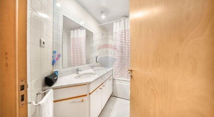 Residential - Condo/Apartment - T1 - Areeiro, Lisbon - PT