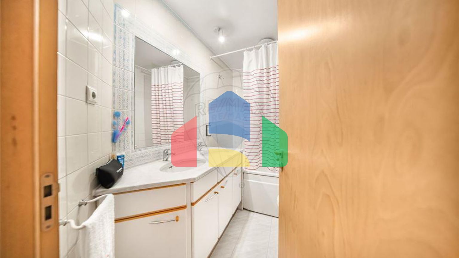 Residential - Condo/Apartment - T1 - Areeiro, Lisbon - PT