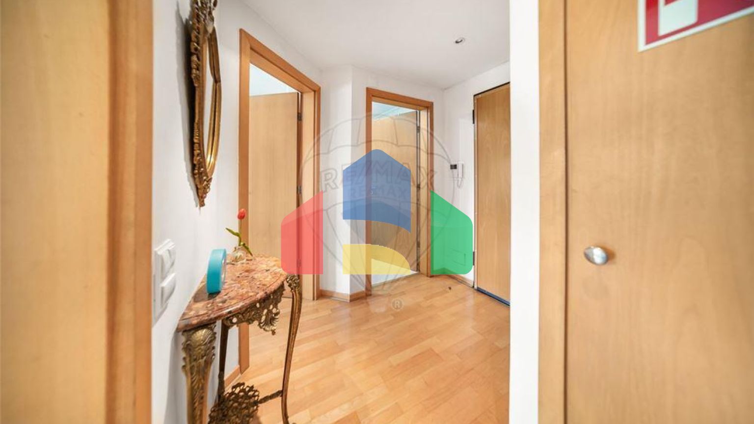 Residential - Condo/Apartment - T1 - Areeiro, Lisbon - PT