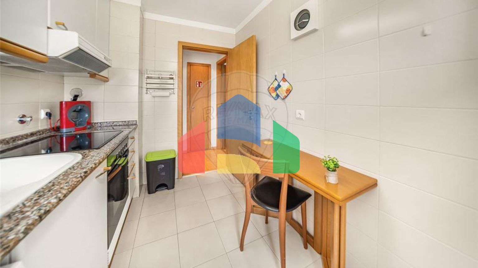 Residential - Condo/Apartment - T1 - Areeiro, Lisbon - PT