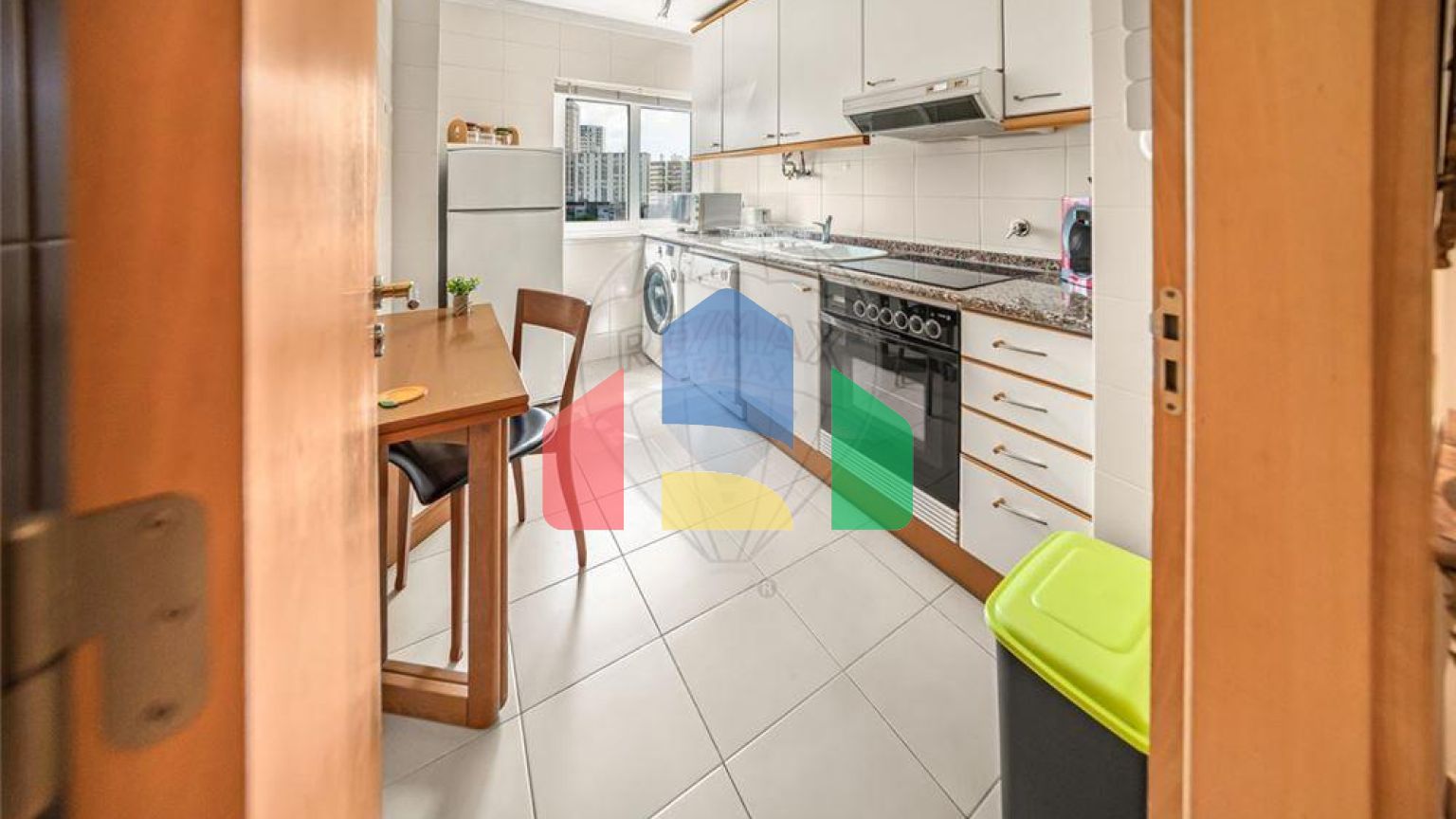 Residential - Condo/Apartment - T1 - Areeiro, Lisbon - PT