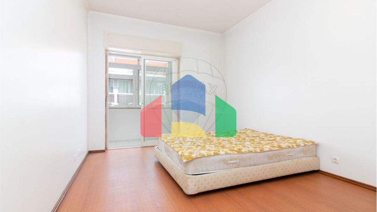 Residential - Condo/Apartment - T1 - Areeiro, Lisbon - PT