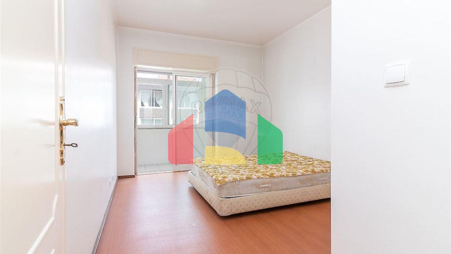 Residential - Condo/Apartment - T1 - Areeiro, Lisbon - PT