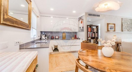 Residential - Condo/Apartment - T1 - Carcavelos e Parede, Cascais - PT
