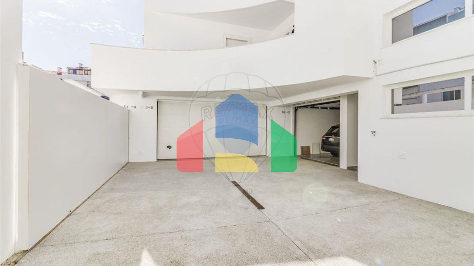 Residential - Condo/Apartment - T1 - Carcavelos e Parede, Cascais - PT