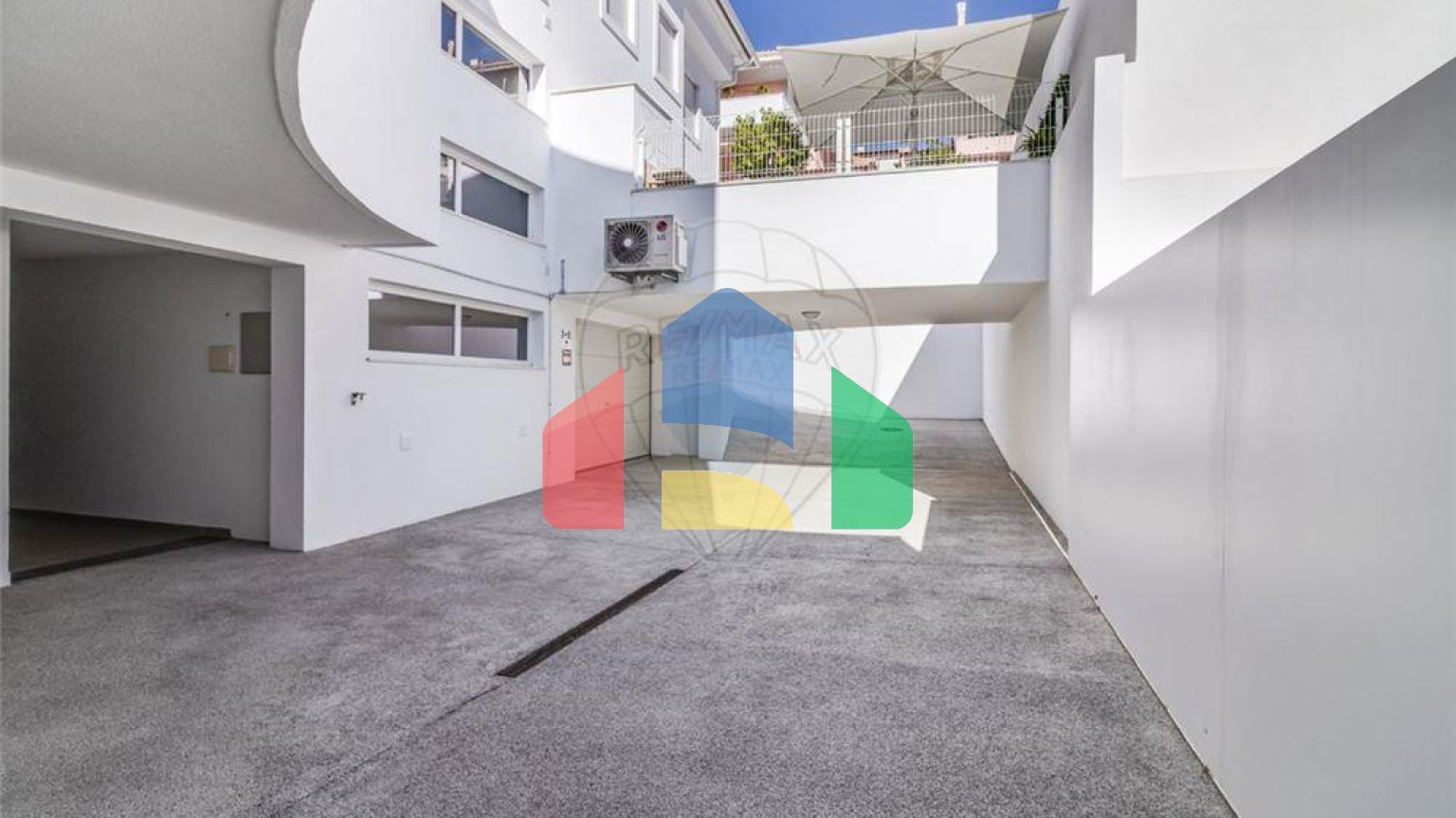 Residential - Condo/Apartment - T1 - Carcavelos e Parede, Cascais - PT