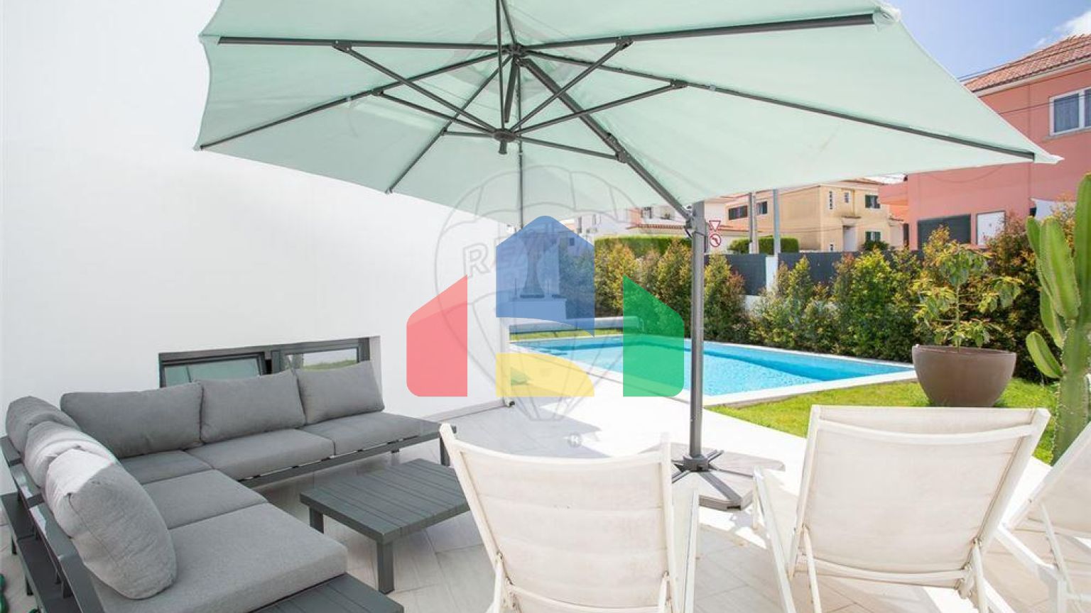 Residential - Single Family Home - T4 - Carcavelos e Parede, Cascais - PT